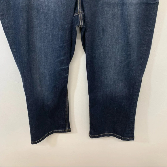 Lane Bryant Denim Capri 24  Blue Genius Fit Straight Casual‎ Travel Work Western - Picture 2 of 11
